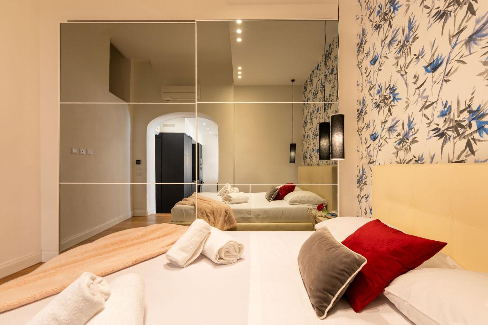 Ta - One Bedroom Luxury Apartment In The Fashion District Florence Buitenkant foto